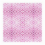 Chevrons Abstrait Rose Medium Glasses Cloth Front