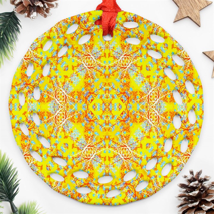 Vivid Warm Ornate Pattern Ornament (Round Filigree)