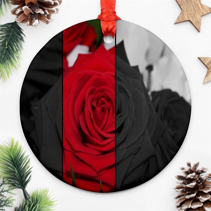 Roses Rouge Fleurs Round Ornament (Two Sides)