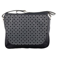 Pattern Formes Ronds Noir/blanc Messenger Bag by kcreatif