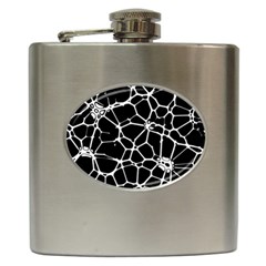 Neurons Braid Network Wattle Yarn Hip Flask (6 Oz)