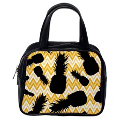 Ananas Chevrons Noir/jaune Classic Handbag (one Side) by kcreatif