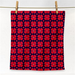 Df Clematis Face Towel by deformigo