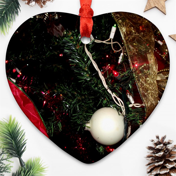 Christmas Tree  1 20 Ornament (Heart)