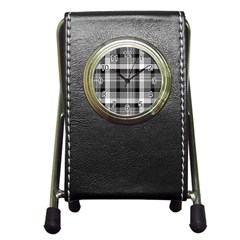 Black White Plaid Checked Seamless Pattern Pen Holder Desk Clock