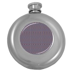 Grappa Round Hip Flask (5 Oz) by deformigo