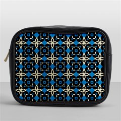 Benzu Mini Toiletries Bag (one Side) by deformigo