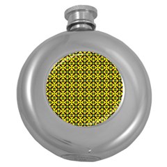 Bertha Round Hip Flask (5 Oz) by deformigo