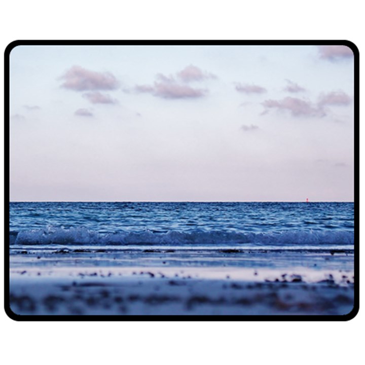 Pink Ocean Hues Fleece Blanket (Medium) 