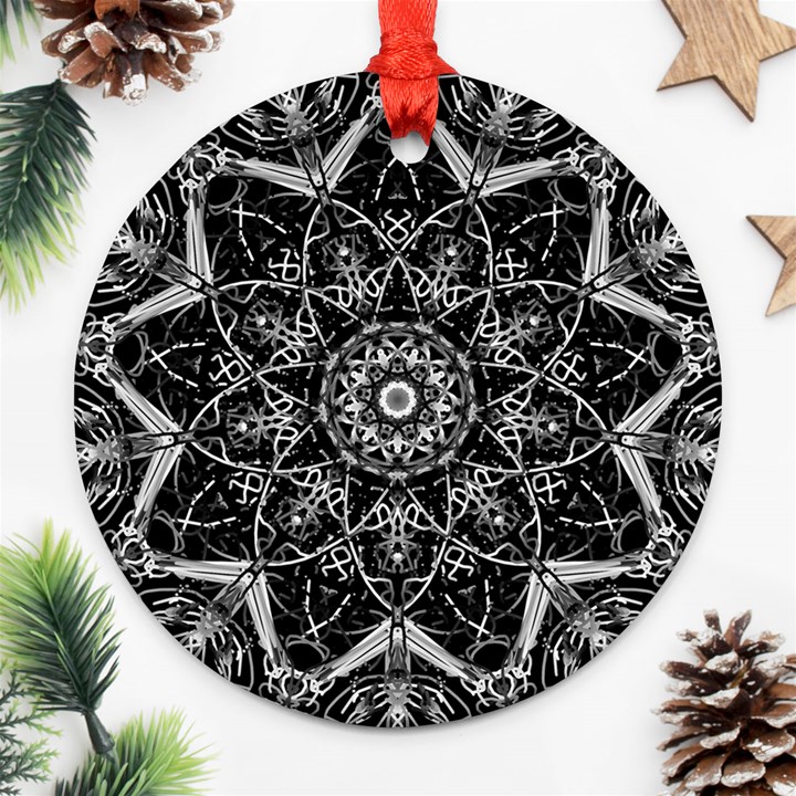 Black And White Pattern Round Ornament (Two Sides)