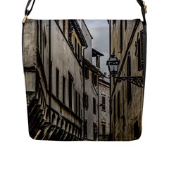 Houses At Historic Center Of Florence, Italy Flap Closure Messenger Bag (l)