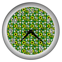 Hawaii Ghost Green Wall Clock (Silver)