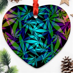 420 Ganja Pattern, Weed Leafs, Marihujana In Colors Ornament (heart)