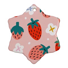 Strawberry Seamless Pattern Ornament (snowflake)