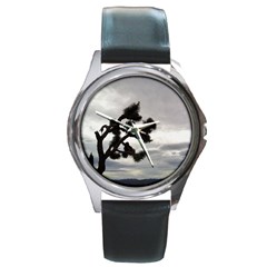 The Most Photographed Joshua Tree Round Leather Watch (silver Rim)