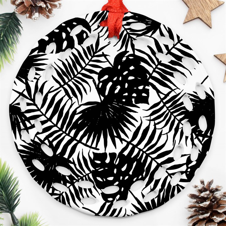 Black and white tropical leafs pattern, vector image Ornament (Round Filigree)