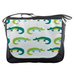 Cute cartoon alligator kids seamless pattern with green nahd drawn crocodiles Messenger Bag