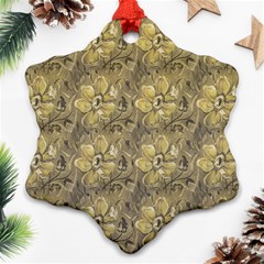 Retro Stlye Floral Decorative Print Pattern Snowflake Ornament (two Sides) by dflcprintsclothing