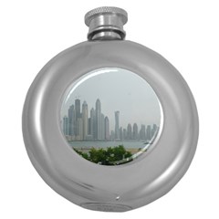 P1020023 Round Hip Flask (5 Oz) by 45678