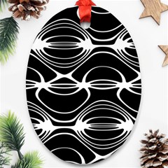 Black And White Clam Shell Pattern Oval Ornament (two Sides) by SpinnyChairDesigns