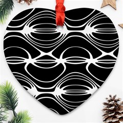 Black And White Clam Shell Pattern Heart Ornament (two Sides) by SpinnyChairDesigns