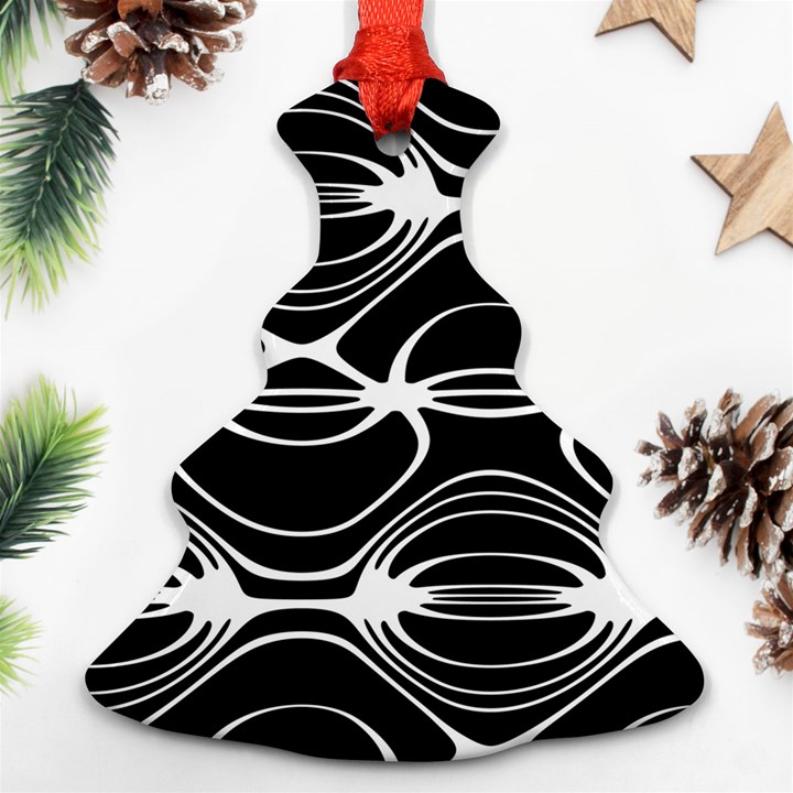 Black and White Clam Shell Pattern Ornament (Christmas Tree) 