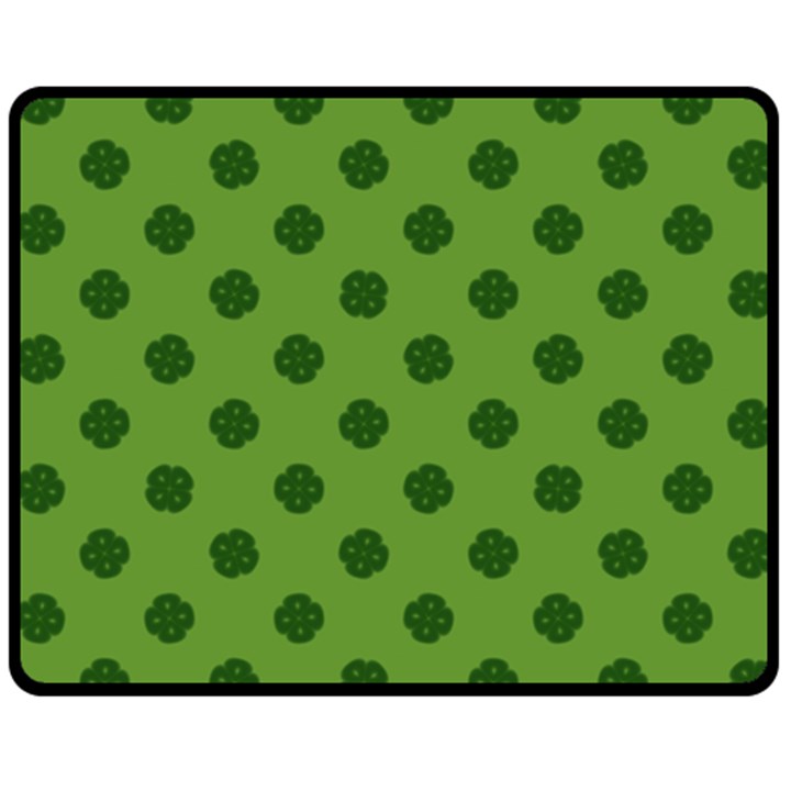 Green Four Leaf Clover Pattern Double Sided Fleece Blanket (Medium) 