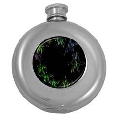 Heart Round Hip Flask (5 Oz) by Sabelacarlos