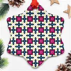 Geometric Ornament (snowflake)