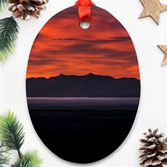 Las Aguilas Viewpoint, El Chalten, Argentina Ornament (oval) by dflcprintsclothing