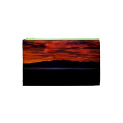 Las Aguilas Viewpoint, El Chalten, Argentina Cosmetic Bag (xs)