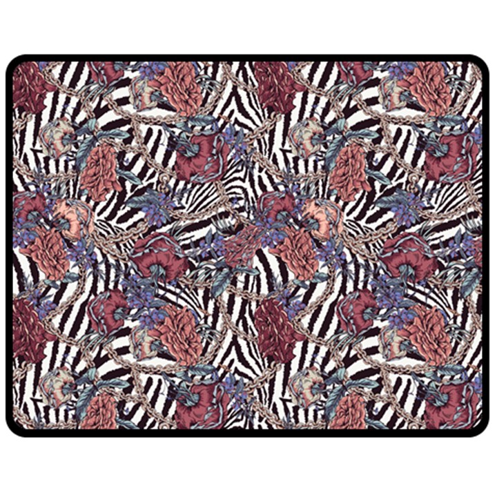 Zebra Chain Pattern Fleece Blanket (Medium) 