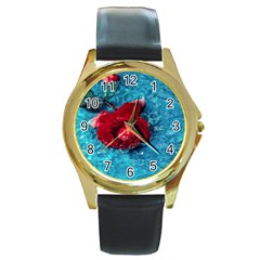 Red Roses In Water Round Gold Metal Watch