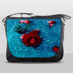 Red Roses In Water Messenger Bag