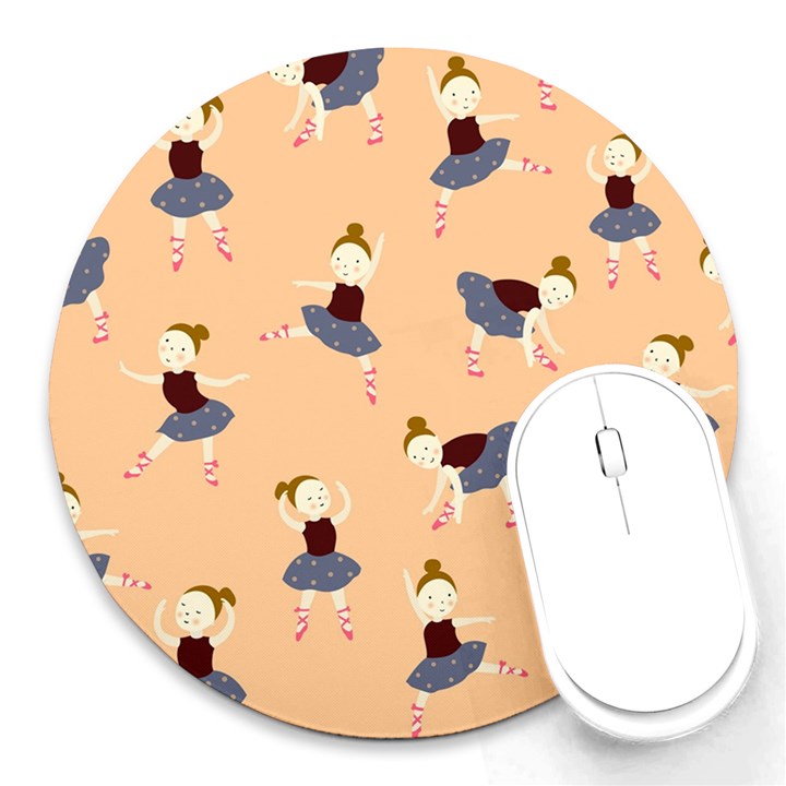 Cute  Pattern With  Dancing Ballerinas On Pink Background Round Mousepads