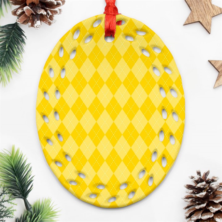 Yellow Diamonds Ornament (Oval Filigree)