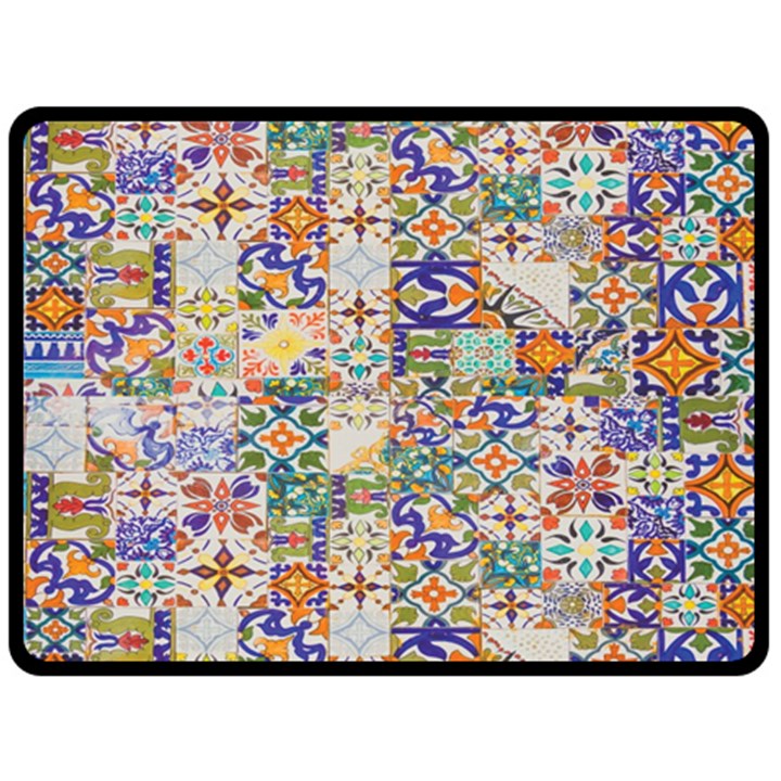 Mosaic Print Fleece Blanket (Large) 