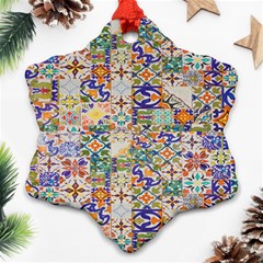 Mosaic Print Snowflake Ornament (Two Sides)