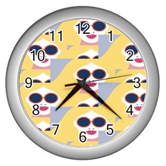 Fashion Faces Wall Clock (Silver)