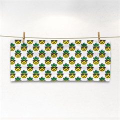 Holiday Pineapple Hand Towel by Sparkle