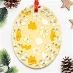 Abstract daisy Ornament (Oval Filigree) Front