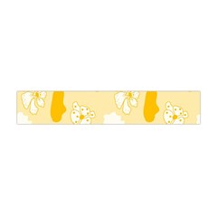 Abstract Daisy Flano Scarf (mini) by Eskimos