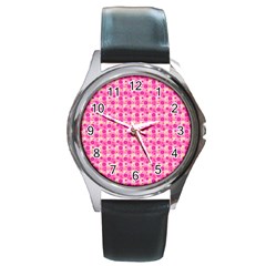 Heart Pink Round Metal Watch by Dutashop