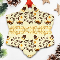 Decorative Flowers Ornament (snowflake) by Eskimos