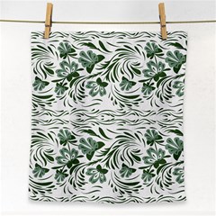 Green Leaves Face Towel by Eskimos