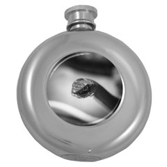 Black And White Snake Round Hip Flask (5 Oz) by ExtraGoodSauce