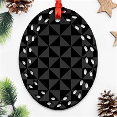 Abstraittrianglesnoir Ornament (oval Filigree) by kcreatif