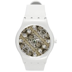 Vintage Ornate Interlace Pattern Round Plastic Sport Watch (m)