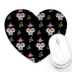 Skull Pattern Heart Mousepads by Sparkle