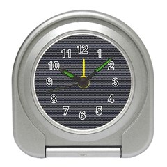 Chevron colors blanc/noir Travel Alarm Clock